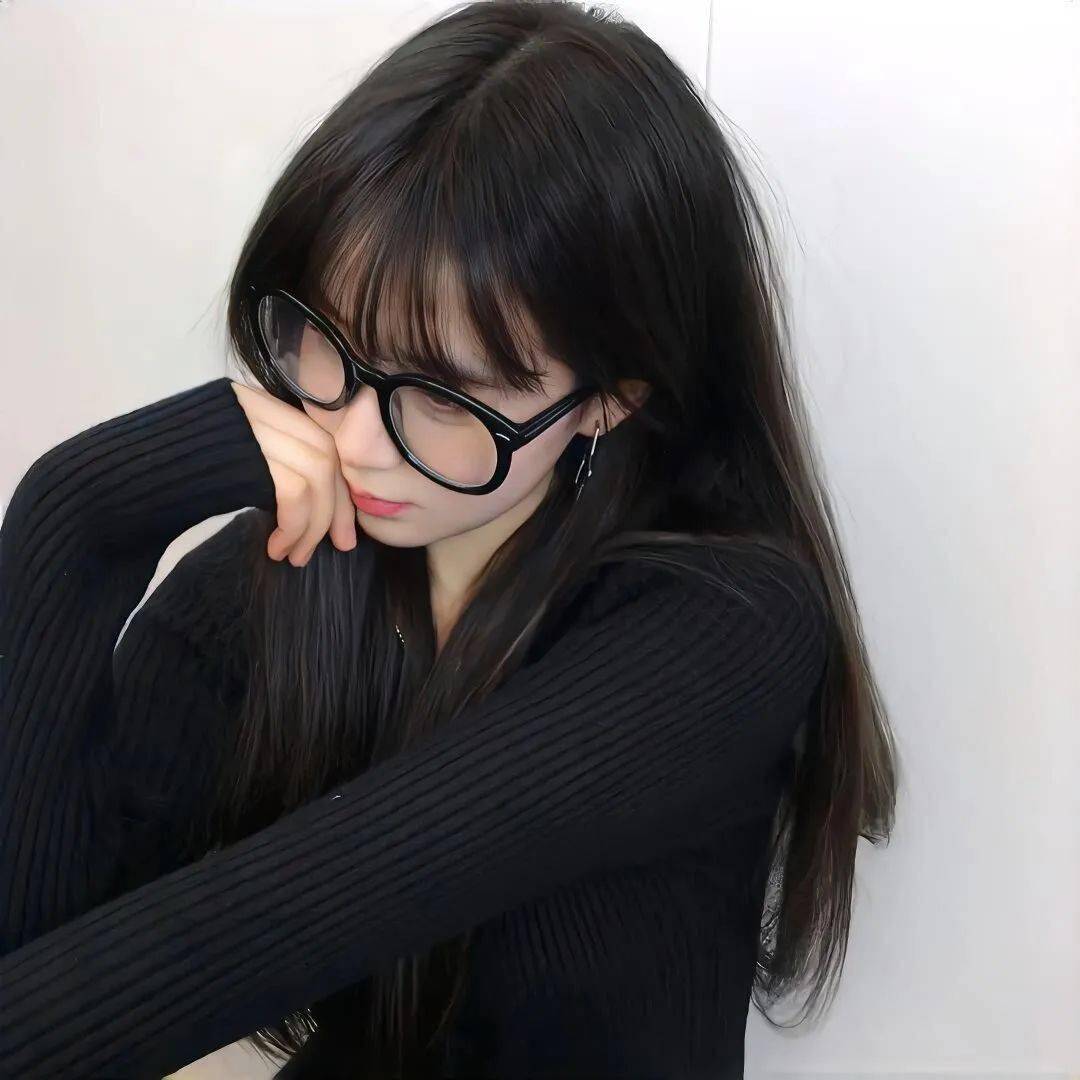 头像| 浪漫和悲伤并不冲突_征程