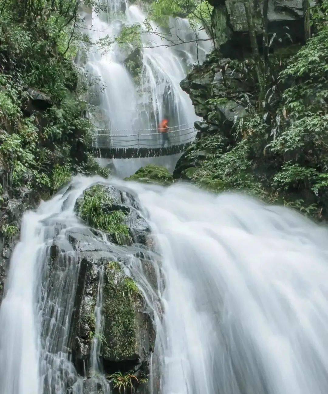 【安吉大年初一度假村】￥599享暑期漂流套餐~含合院高级房 双人早餐 