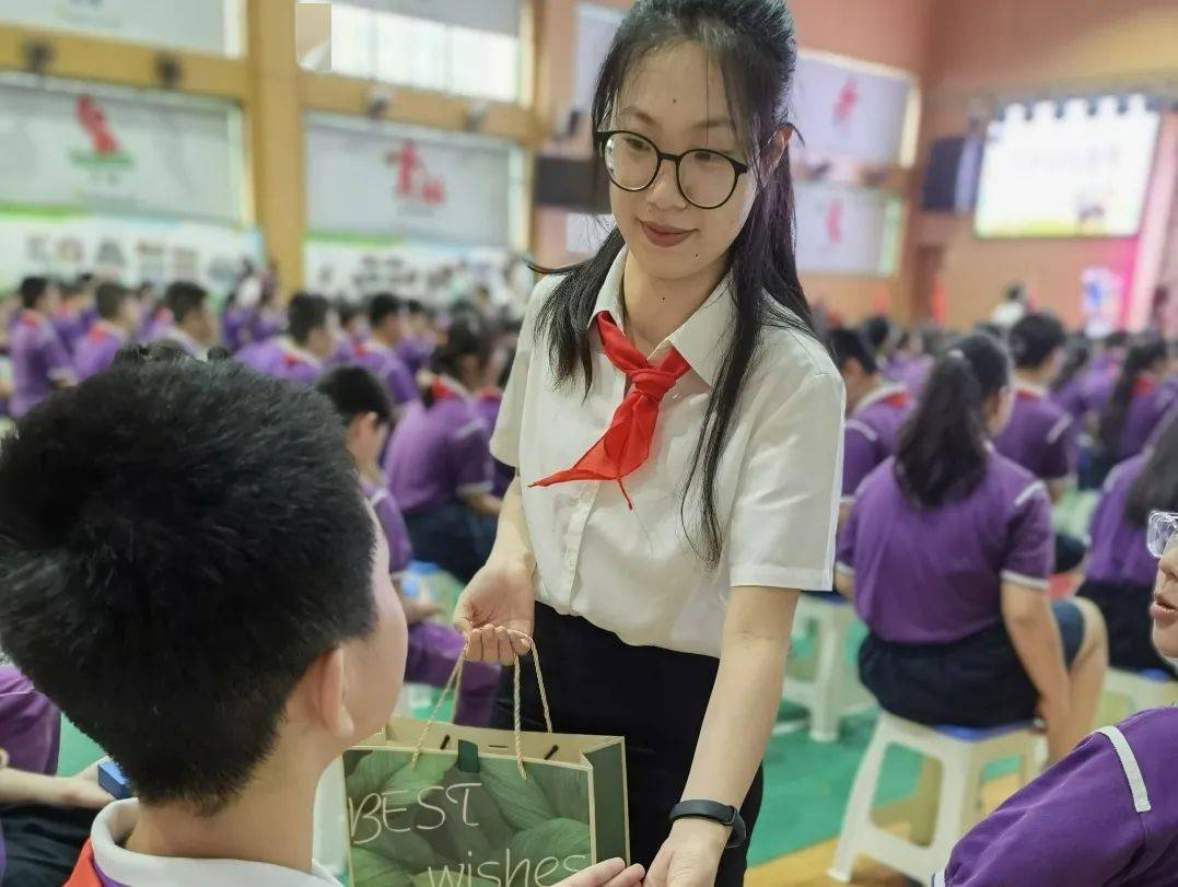 激昂少年身 不负韶华梦 ——杭州市三墩小学兰里校区六年级毕业典礼