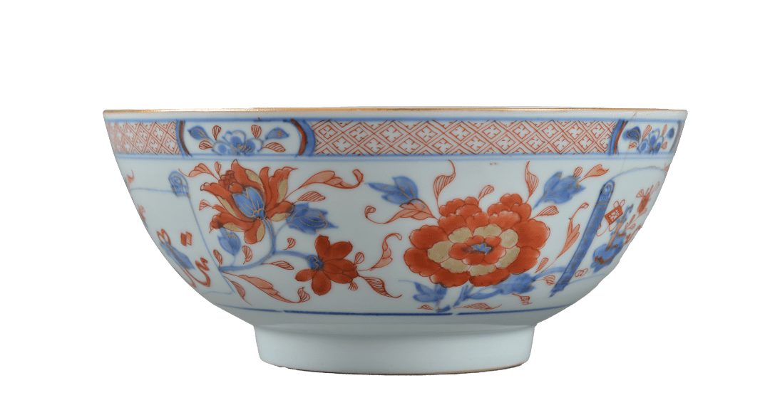 观展| 中日"伊万里"瓷器的旷世之争_中国_日本_青花