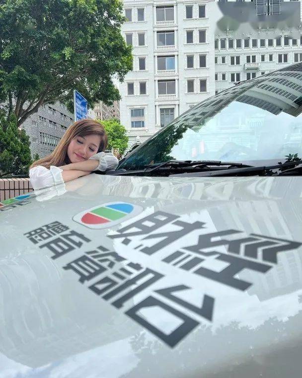 tvb主播伍楚莹宣布离巢 曾演《溏心风暴》做年轻版钟嘉欣_bonnie_留言