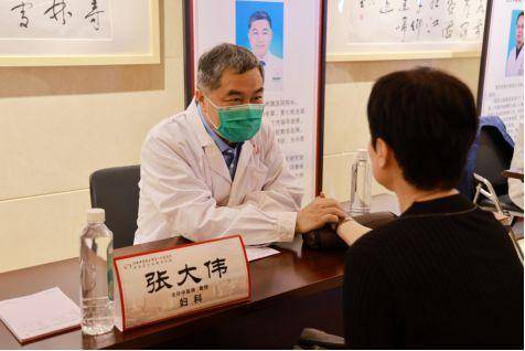河南中医药大学第三附属医院机场服务站正式揭牌