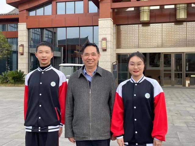 大爱无疆执迷公益泽被千秋 ---记中国湾田集团董事长刘祖长先生_新邵