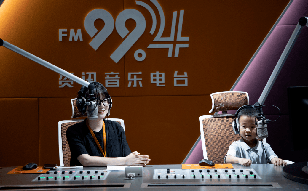 看看都有谁家的小明星~_直播_电台_奉化