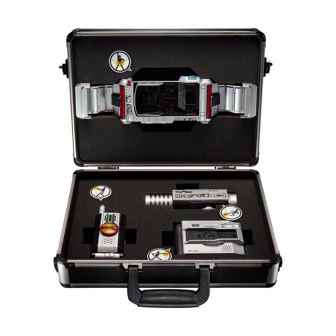 不便宜官方定价高达26400日元(含税)一个手提箱居然要人民币1300多