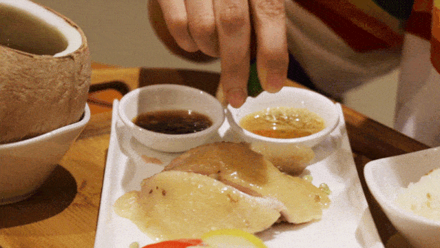 体会热带雨林中的黎苗文化槟榔谷感受水清沙白的"天下第一湾"亚龙湾