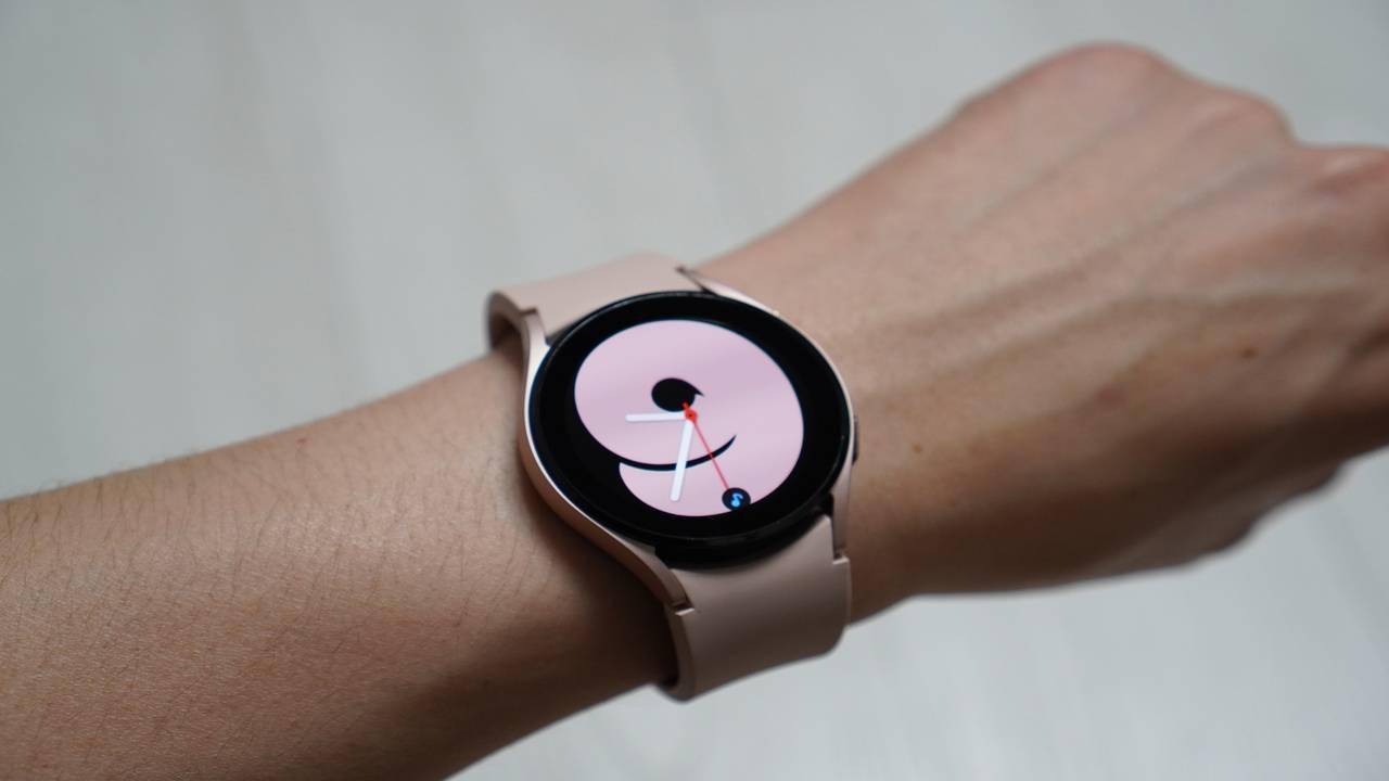 三星 Galaxy Watch 将推出解决方案 ，手腕有文身影响智能手表功能