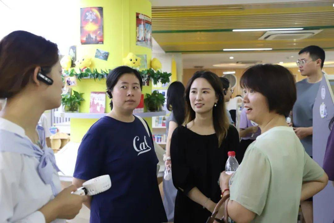 携手同发展——闵行区浦汇小学"双特"校长张蕊一行来校参观交流_教育
