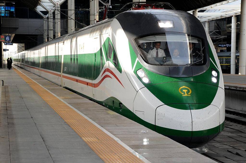 62天预发送旅客420万人次,青藏集团公司迎暑运客流高