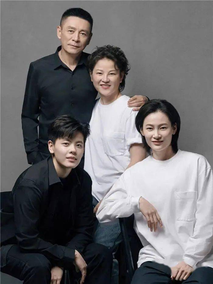 三鑫优秀校友杨舒予再次上热搜!_孩子_毕业生_教育