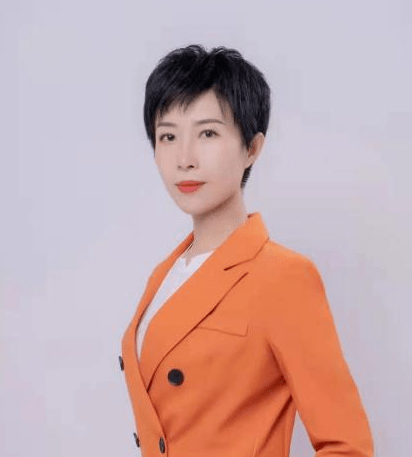 金莉maggie老师新视野教学中心教学督导毕业于广东外语外贸大学英语