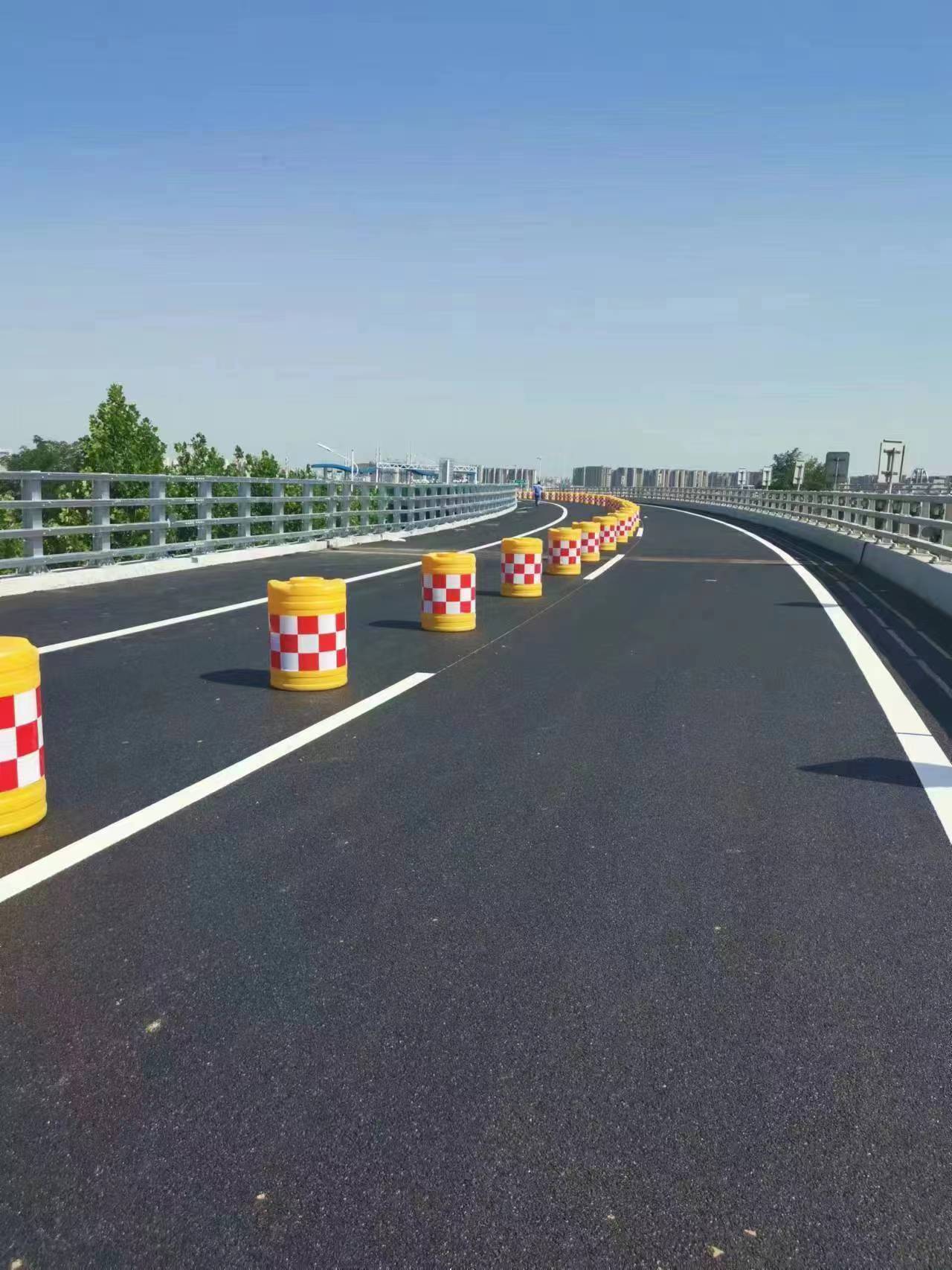 封闭施工提前结束 李村河互通立交g匝道晚高峰前开放通车_工程_交通