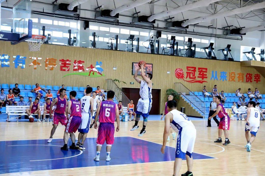 永川体育馆篮球收费图片