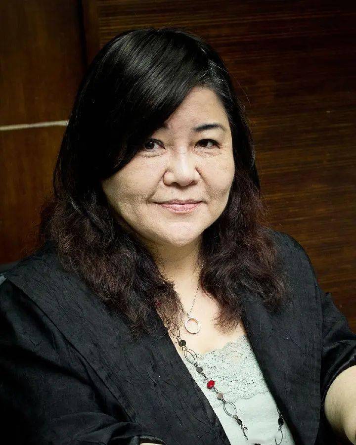 李玟主演的唯一一部电影,20年无人理解_李欣_农村_喜剧路线