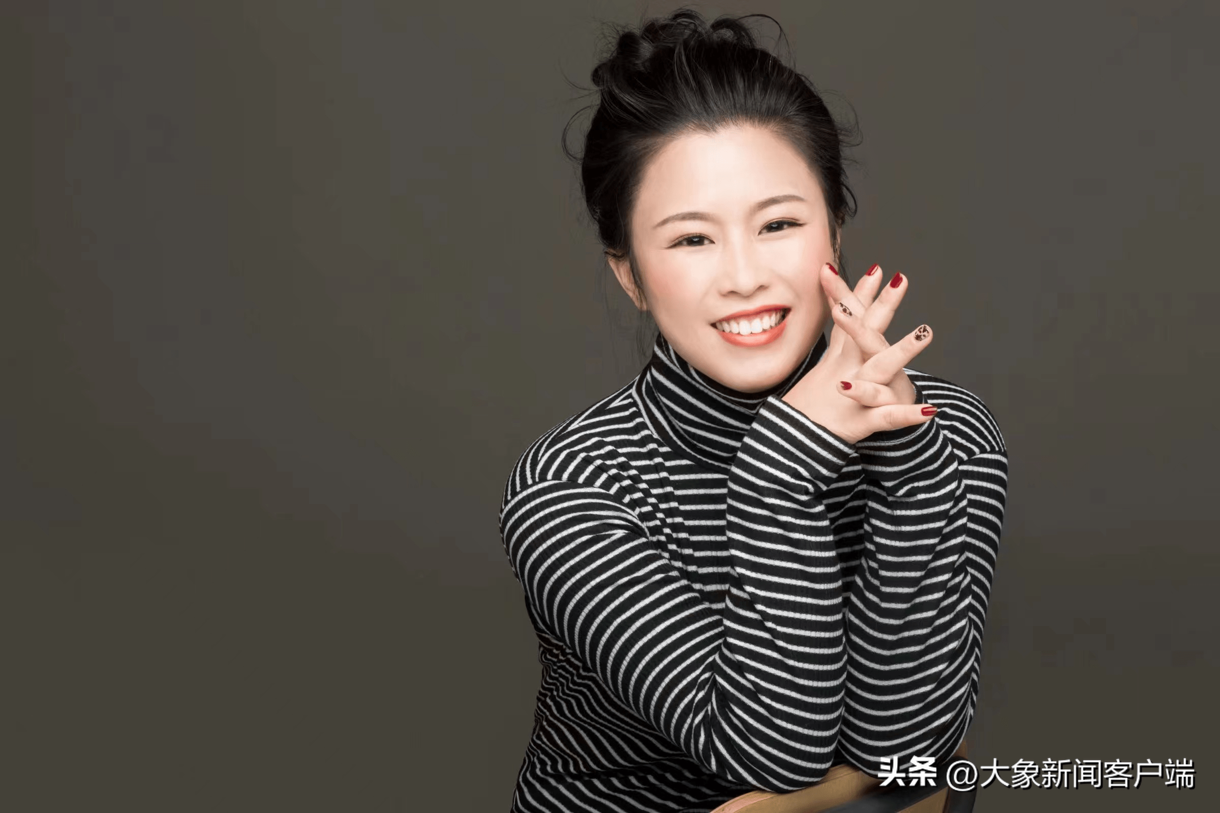 她靠直播唱越调吸引粉丝80多万_孙敏_戏曲_传统