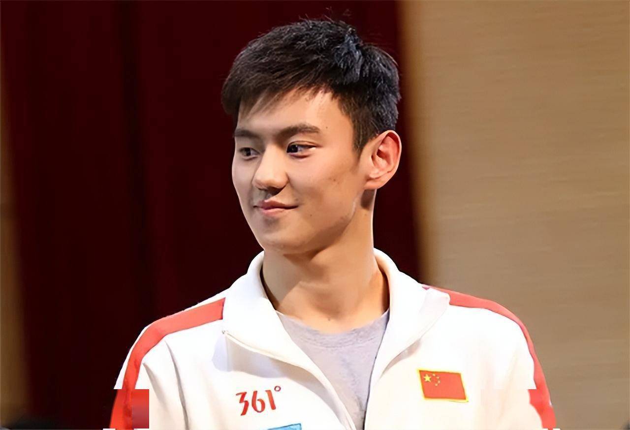 2017年,宁泽涛因违纪被国家队开除,拒入外国队,如今改打高尔夫_奥运会