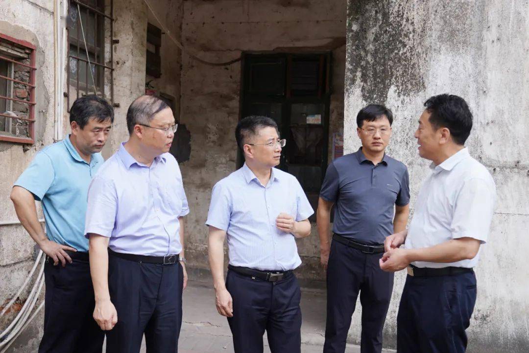 徐鸿调研棚改和老旧小区危旧房改造项目工作_群众_新余_人民