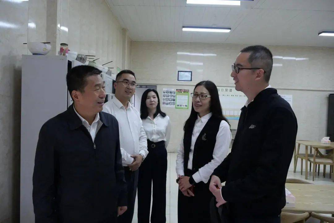 关爱送清凉 建功新时代| 中铁二局在高原项目开展"