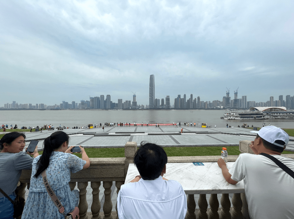 今日聚焦!渡江节燃烧夏日激情!_游泳_武汉人_汉阳门