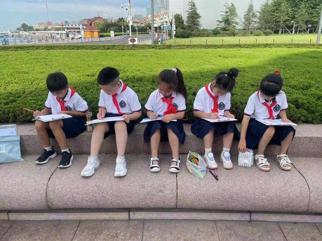 蓬安中学学生坠楼2022图片