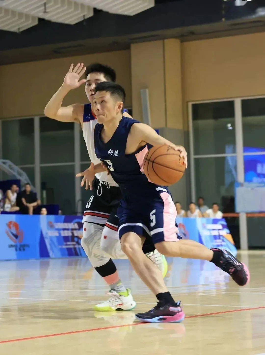 队男子五人制"最佳运动员":白湖监狱管理分局程龙混合三人制比赛冠军