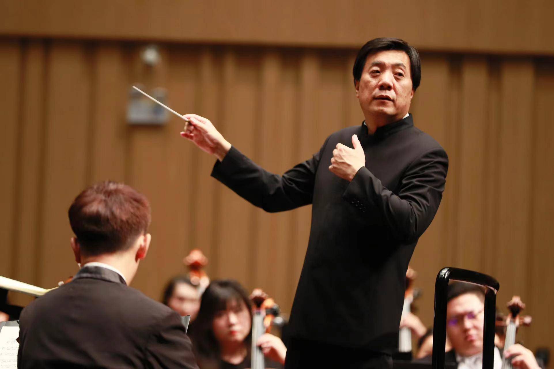 家郭橙橙饰演帕米娜,低男中音赵梓岐饰演萨拉斯特罗,花腔女高音王宣之