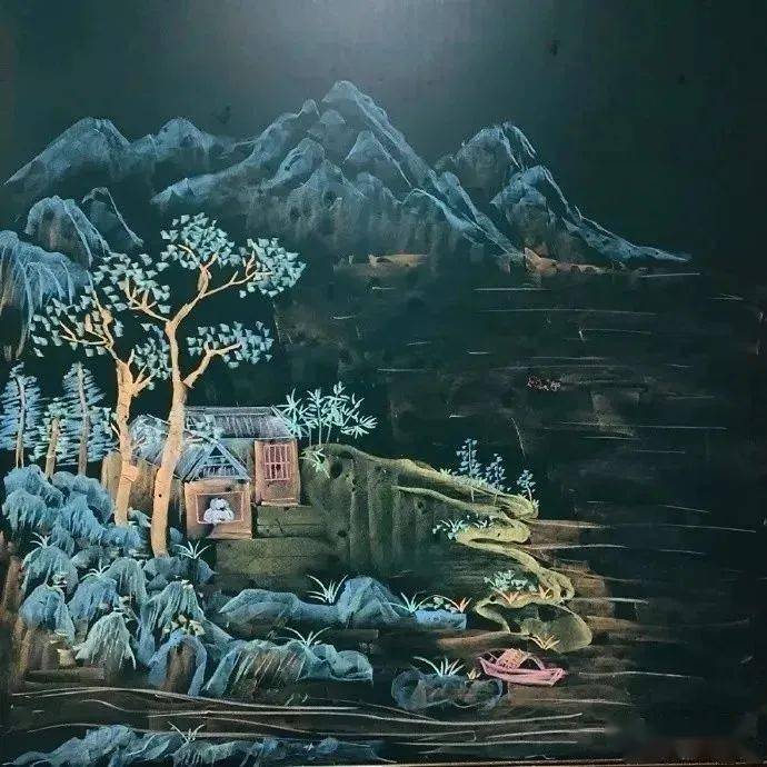 画在黑板上的粉笔画,美轮美奂,别具一格,有童年的梦,有美好的憧憬