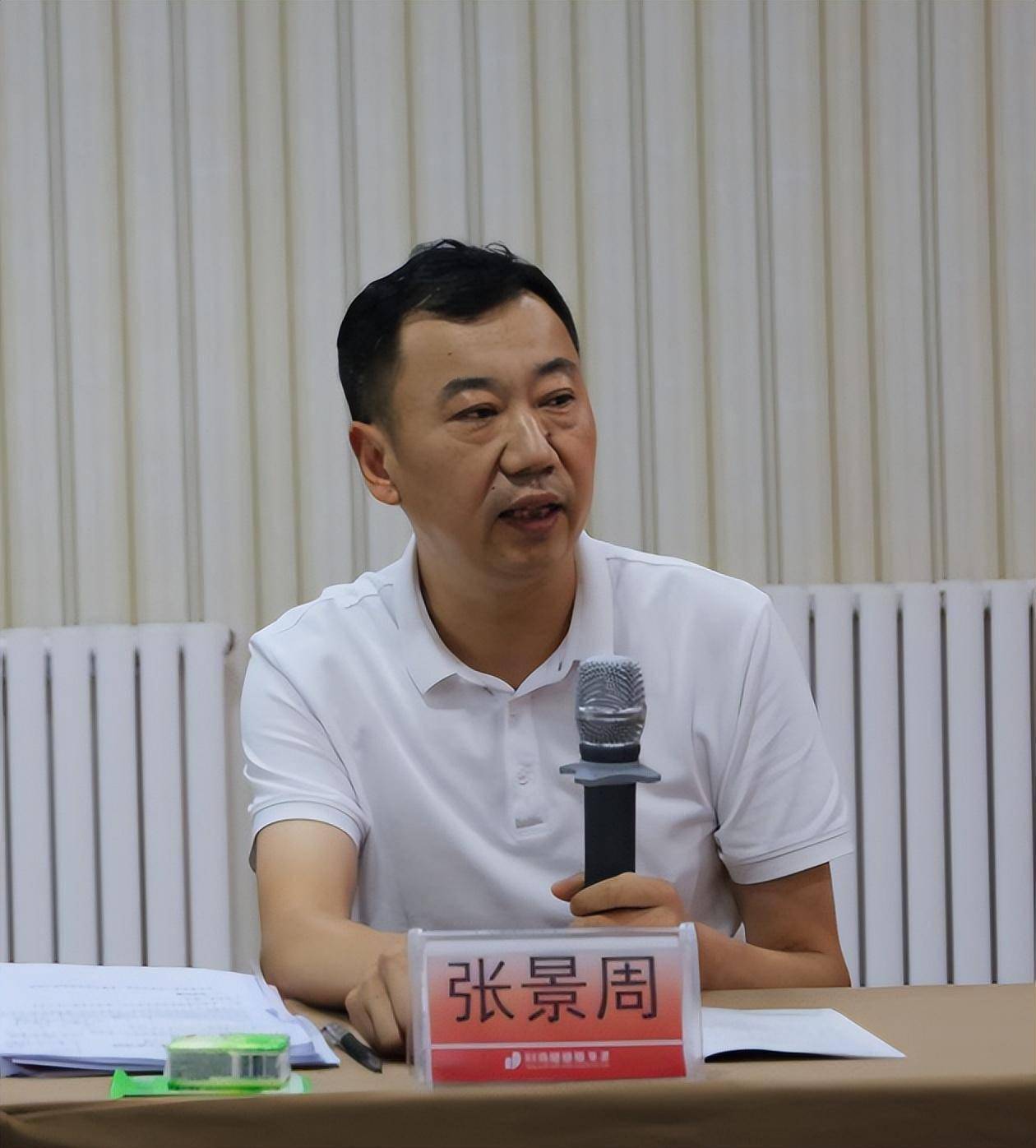 荥阳市卫健委党组书记,主任王东辉指出,卫健委通过现场调研的方式走进