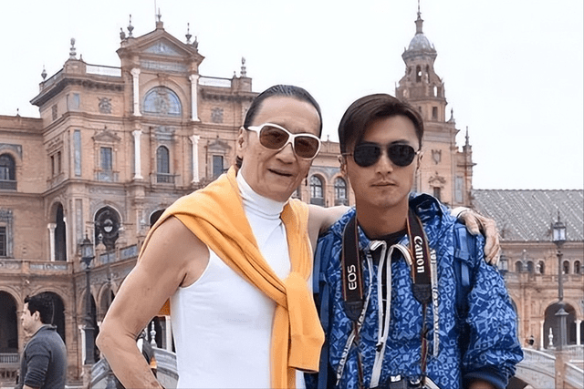 谢霆锋连夜从澳洲返港,张柏芝或成最大赢家_父亲_儿子_网友