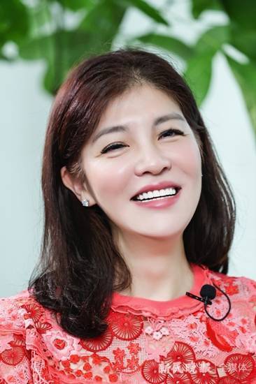 庄泳:31年后再出发 她的人生"泳往直前"_游泳_退役_体育