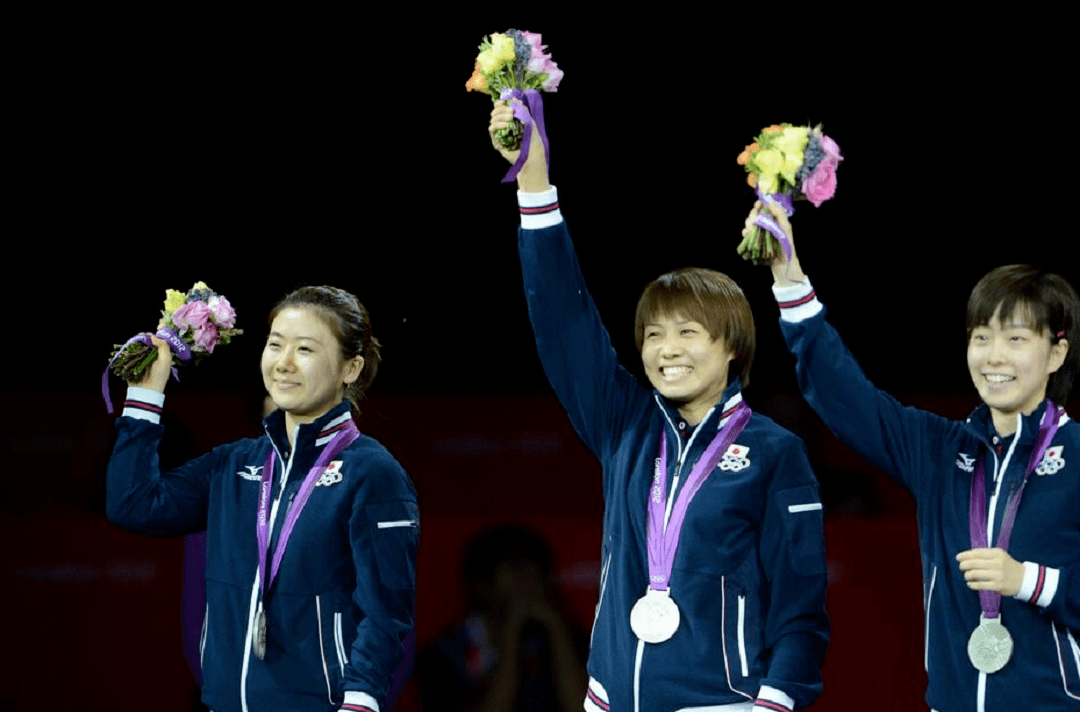 提到马龙满眼小星星的石川佳纯,三十岁时说:努力,五年内结婚_日本