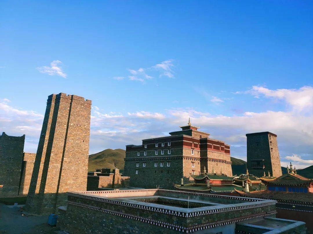 旅游想要人少还清凉,这里是奉贤的好朋友①_达日县_格萨尔王_青海省