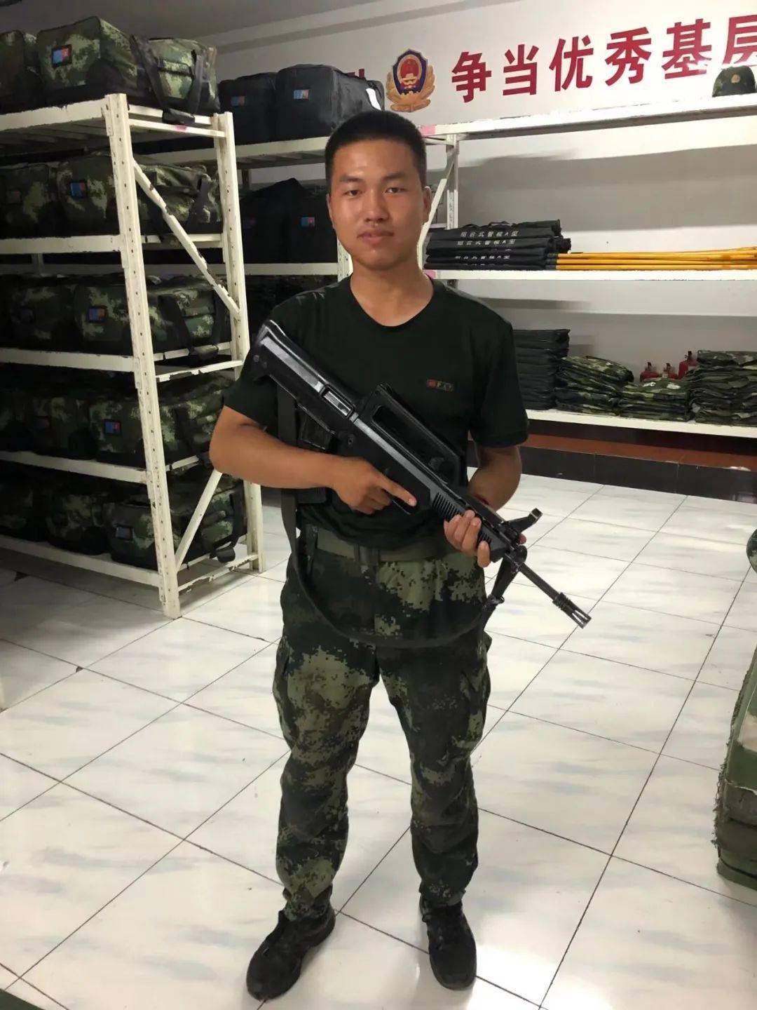 祝所有退役军人节日快乐策划党群工作部编辑卢健健素材来源