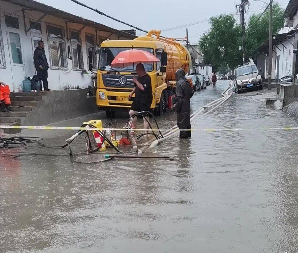 北京海淀美丽乡村项目部全力投入北京市暴雨洪涝灾害救援工作_防汛