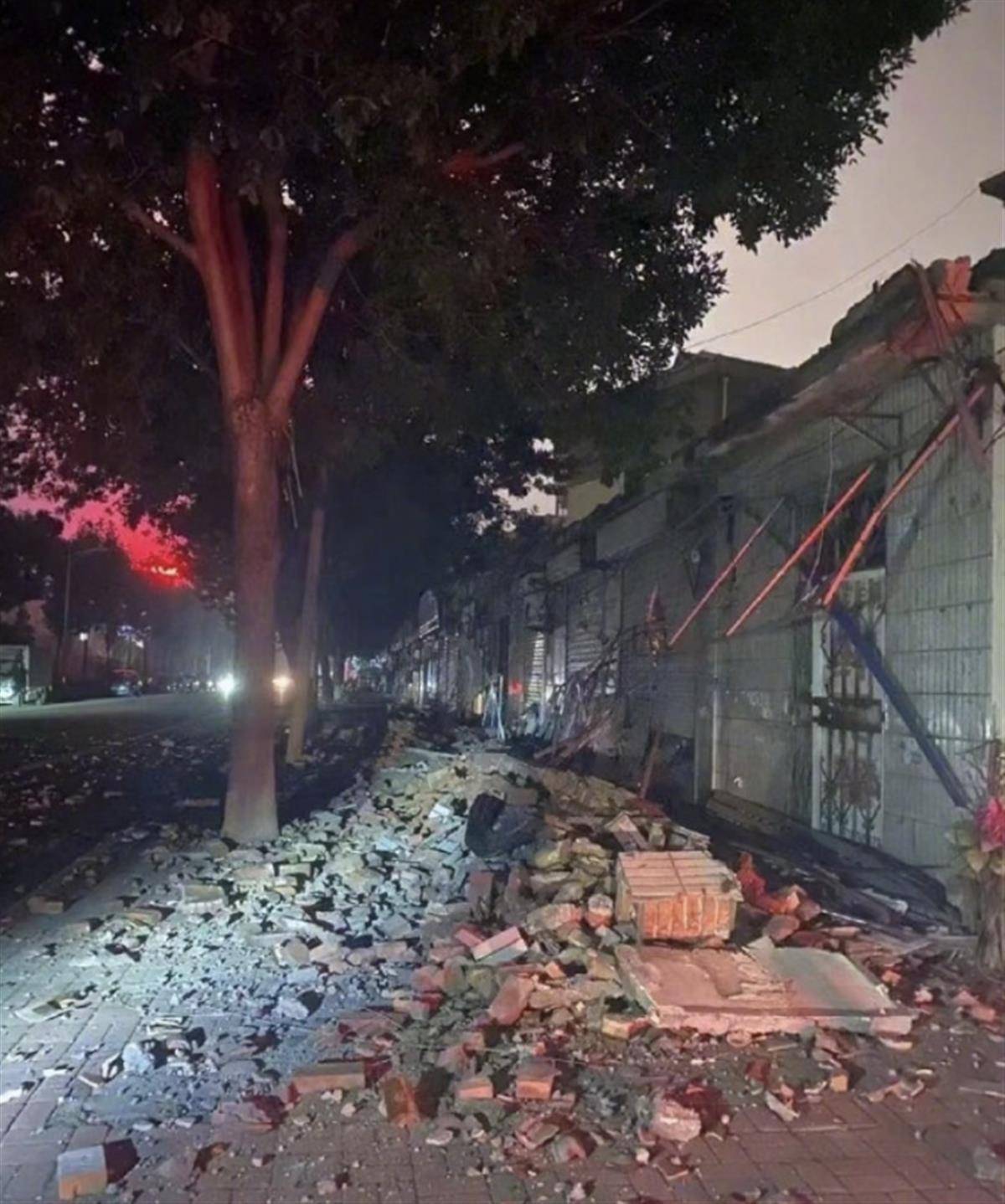 山东德州市平原县凌晨发生5.5级地震 23人伤_凤凰网视频_凤凰网