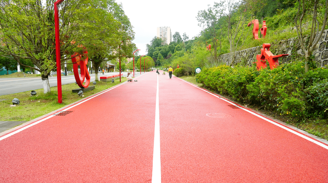 目前全区已建成同心城市公园德溪公园,南山公园等多个大型公共休闲