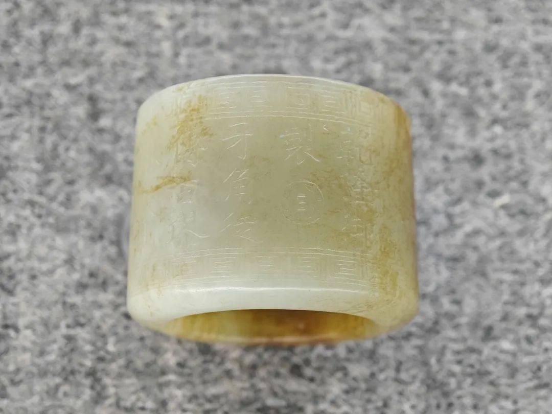 【展览推荐】保利艺术博物馆《玉见乾隆——清代宫廷玉器展》_陈设