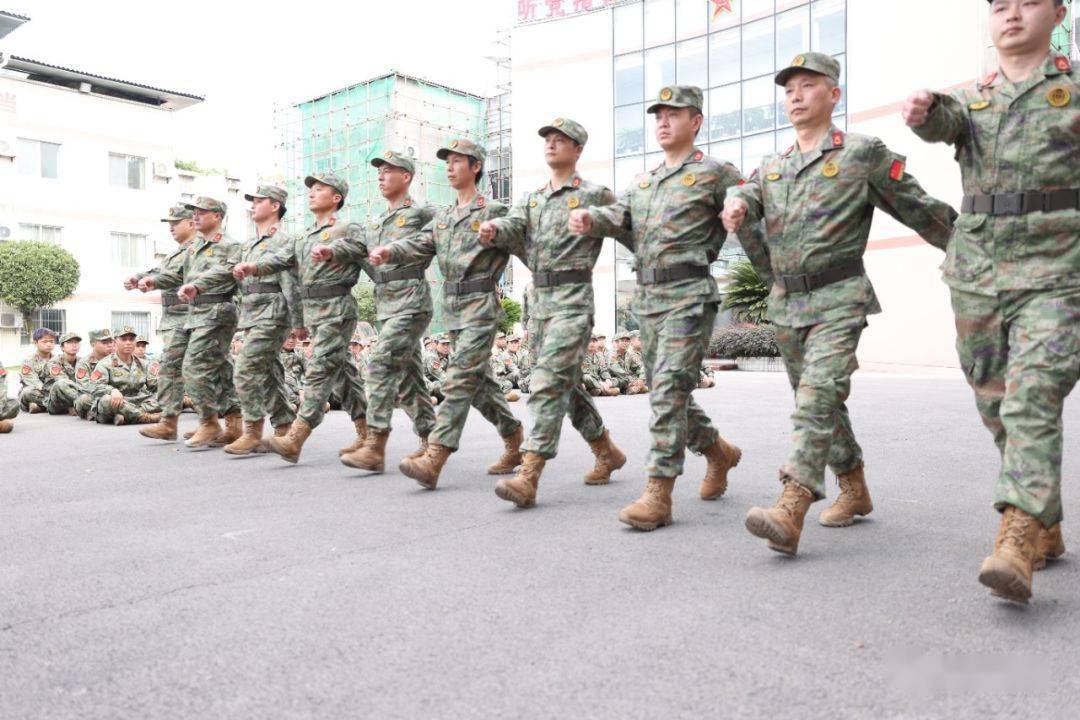 帅!民兵身着21式作训服参训