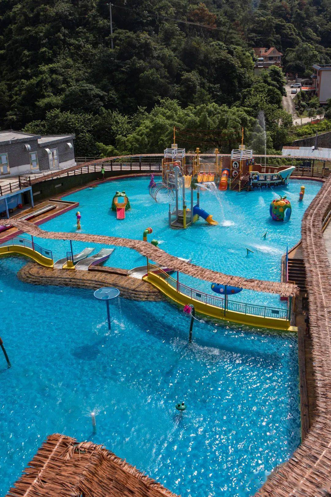 清远游山玩水自驾线路~清凉山谷水上乐园 ,住进山林里,含早餐_谷山水