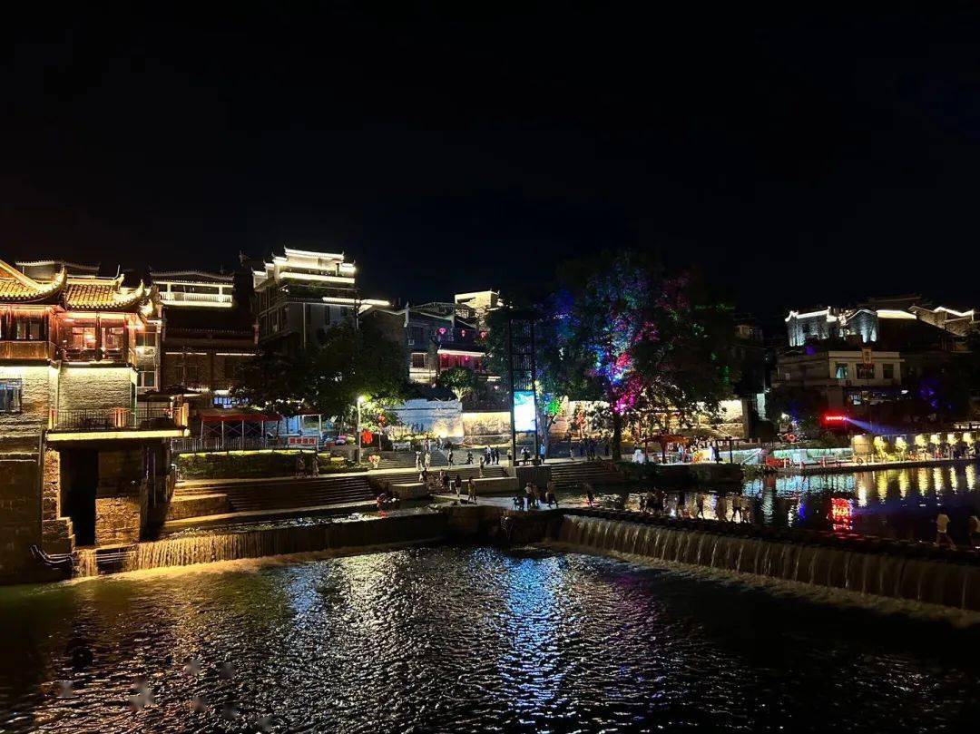 乾州古城夜景图片