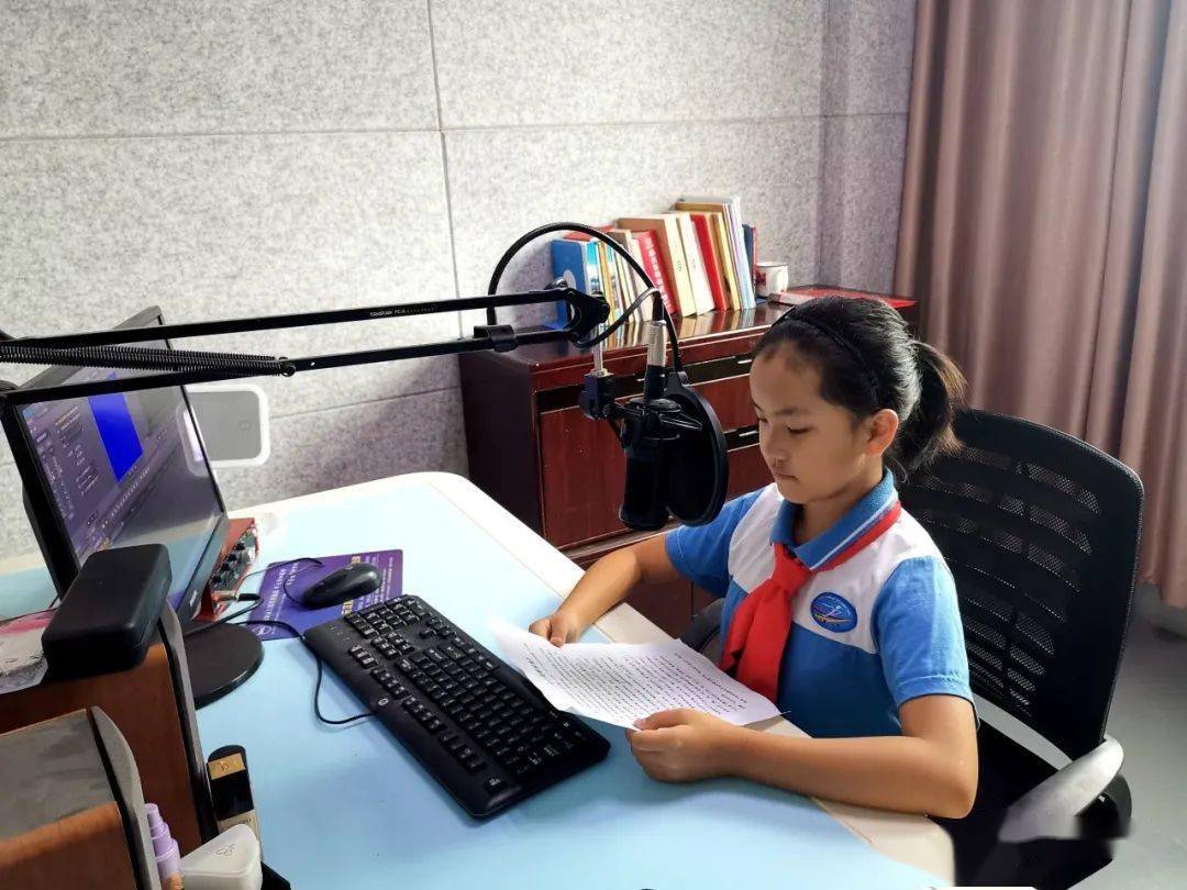 5兆赫元江人民广播电台的《少儿之声》讲红色故事,润少儿之心今天,一