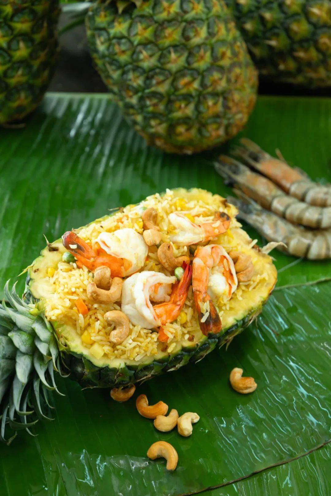 fried rice pineapple nut热带水果的清香与海鲜的