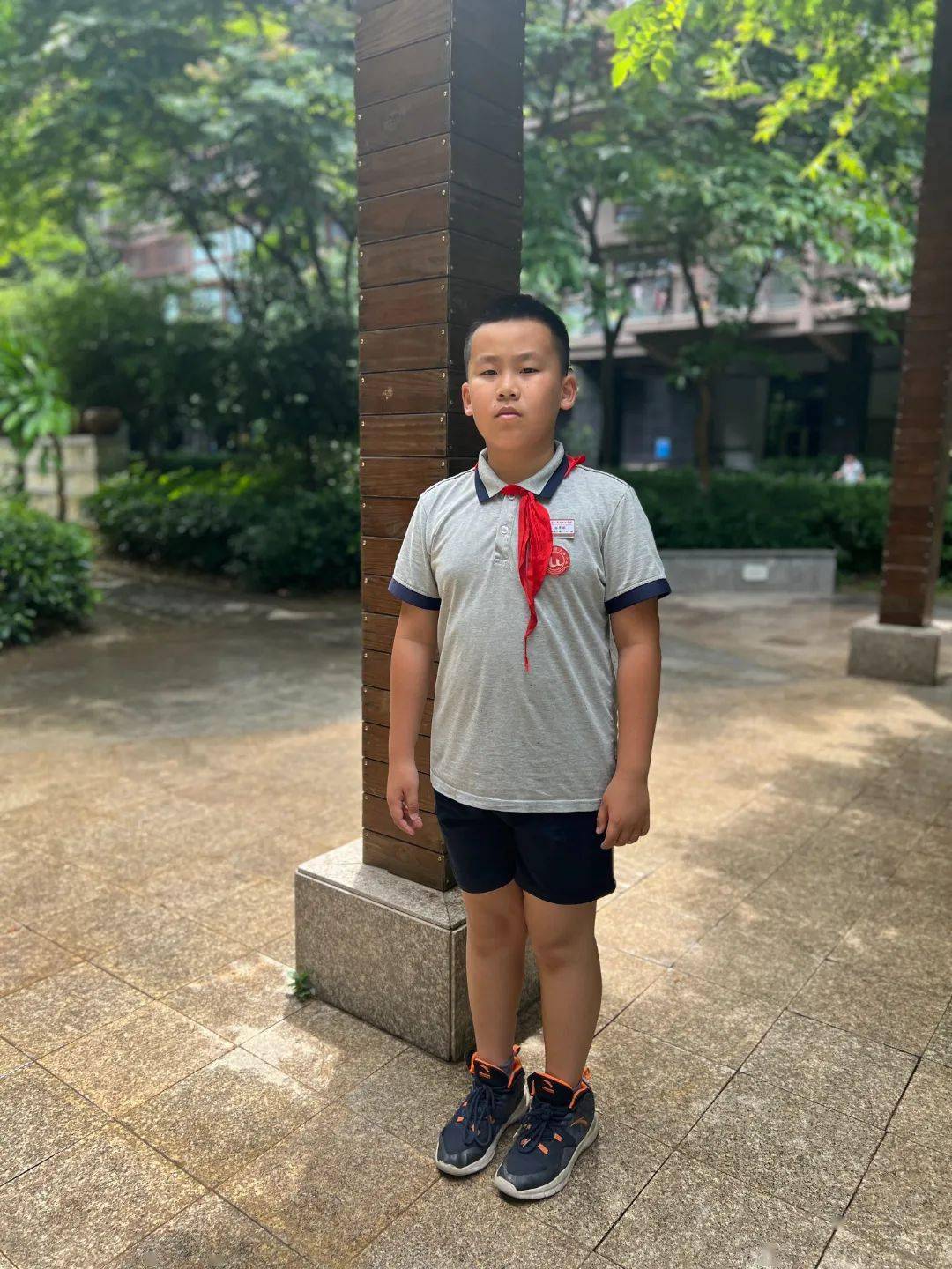 杨景晖四年(10)班xia men wu yuan郑雯晓五年(6)班xia men wu yuan庄