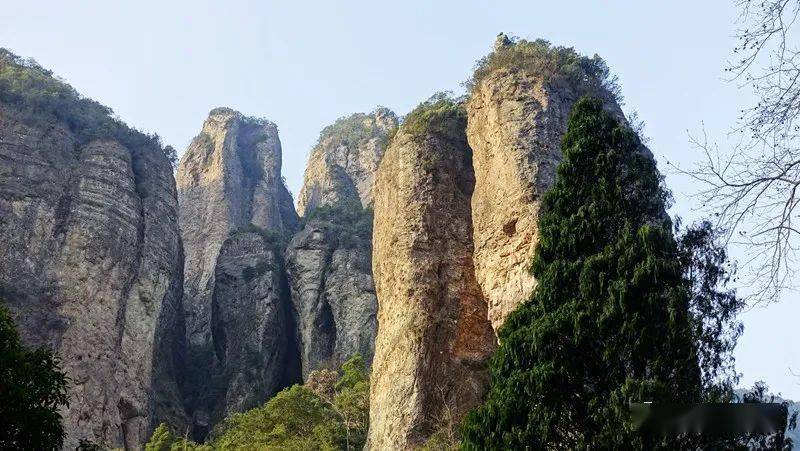 雁荡行:最爱灵峰行不足 双峰合掌遮胜境_北斗_景区_游客