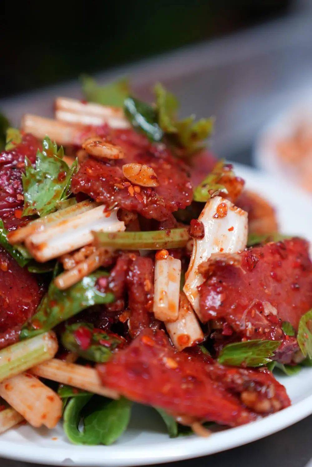 镇宁其他美食丁旗鹅脖与烙锅清明粑美食是镇宁多彩生活中不可或缺的一