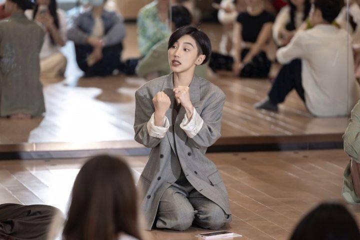 谢欣在杭开舞蹈课,如何用肢体语言打开心灵_作品_生活_艺术