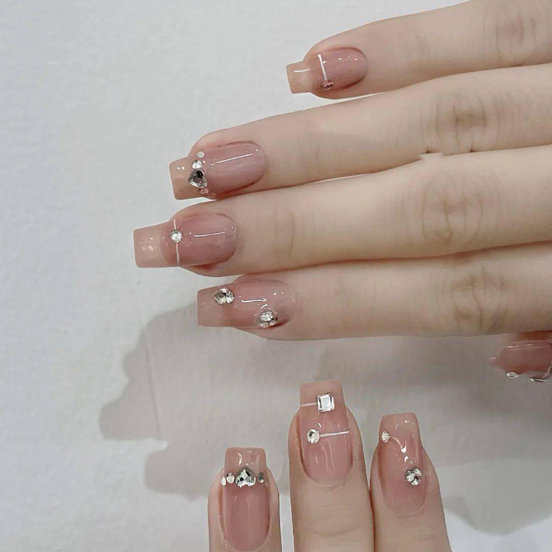 高级质感美甲款式推荐_侵权_版权