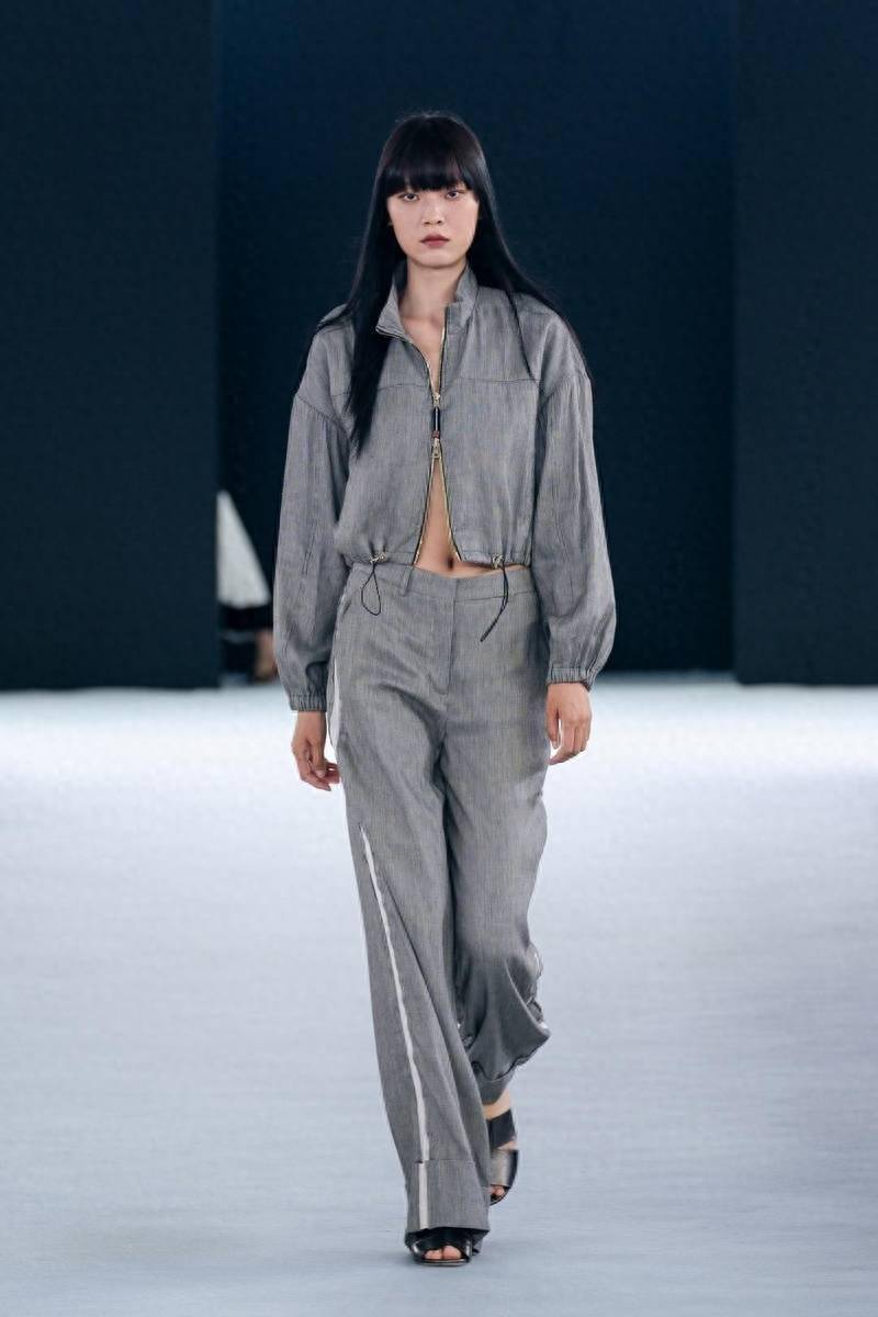 lorena antoniazzi 2024春夏系列发布秀_造型_灵感_大自然