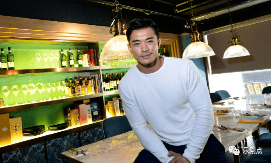 效力18年转搞饮食发围 一家五口住千呎豪宅_演出_香港_工作