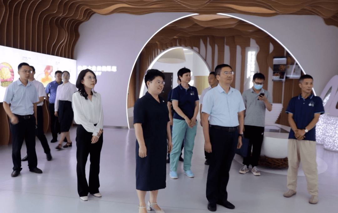 阜宁县委副书记郭碧玉参加相关